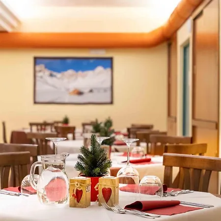 Hotel Santa Maria Ad Nives 2*